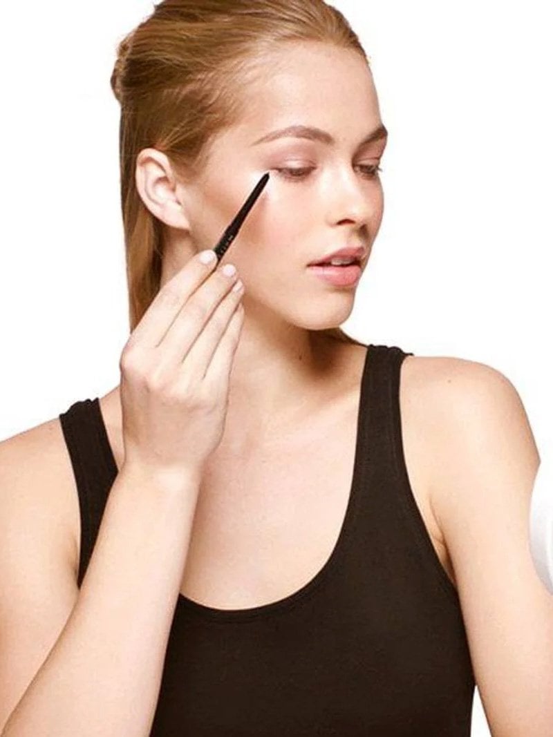 Eyeliner 101 Tips Tricks Hacks Tips By Maybelline New York