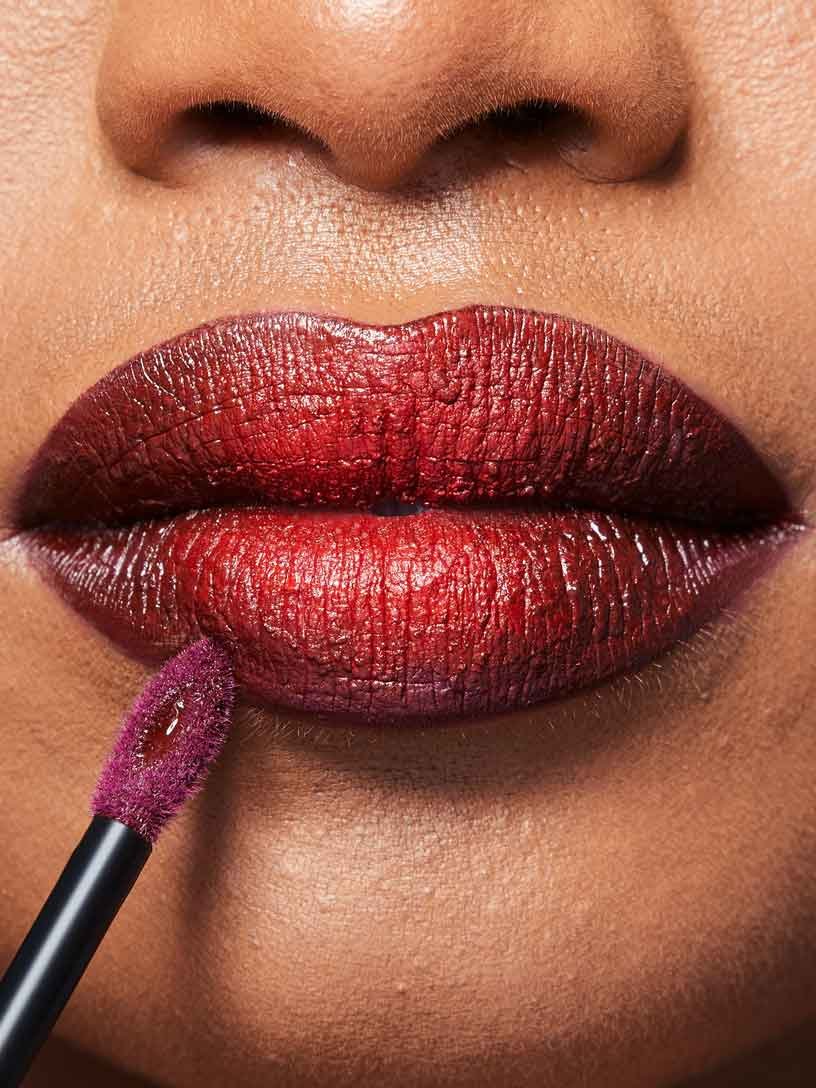 Guide On How To Do Red Ombre Lips