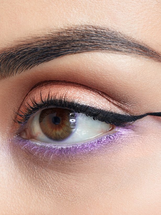 maybelline falsies push up angel mascara date night look step 3 3x4