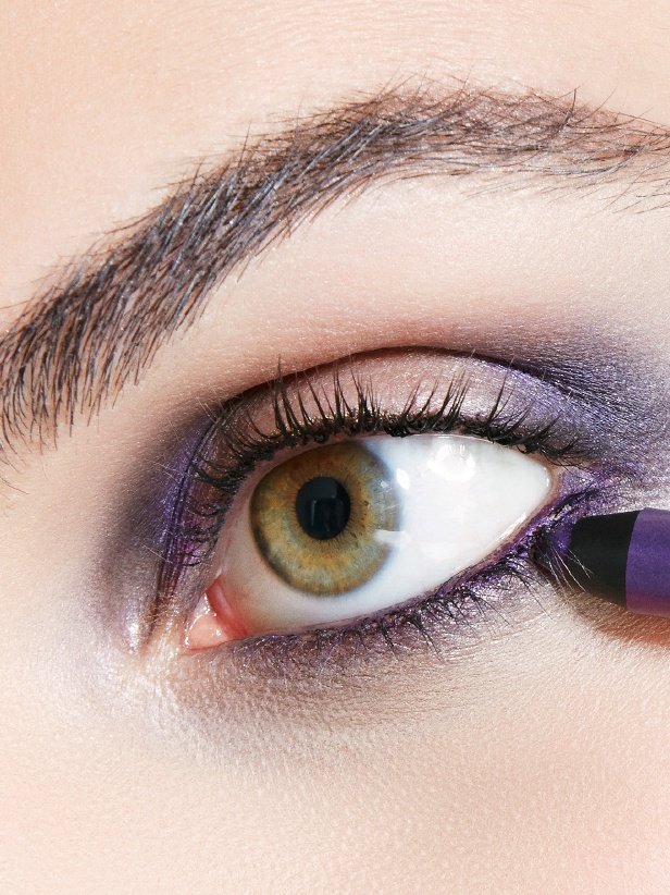 maybelline falsies push up angel mascara girls night look step 1 3x4